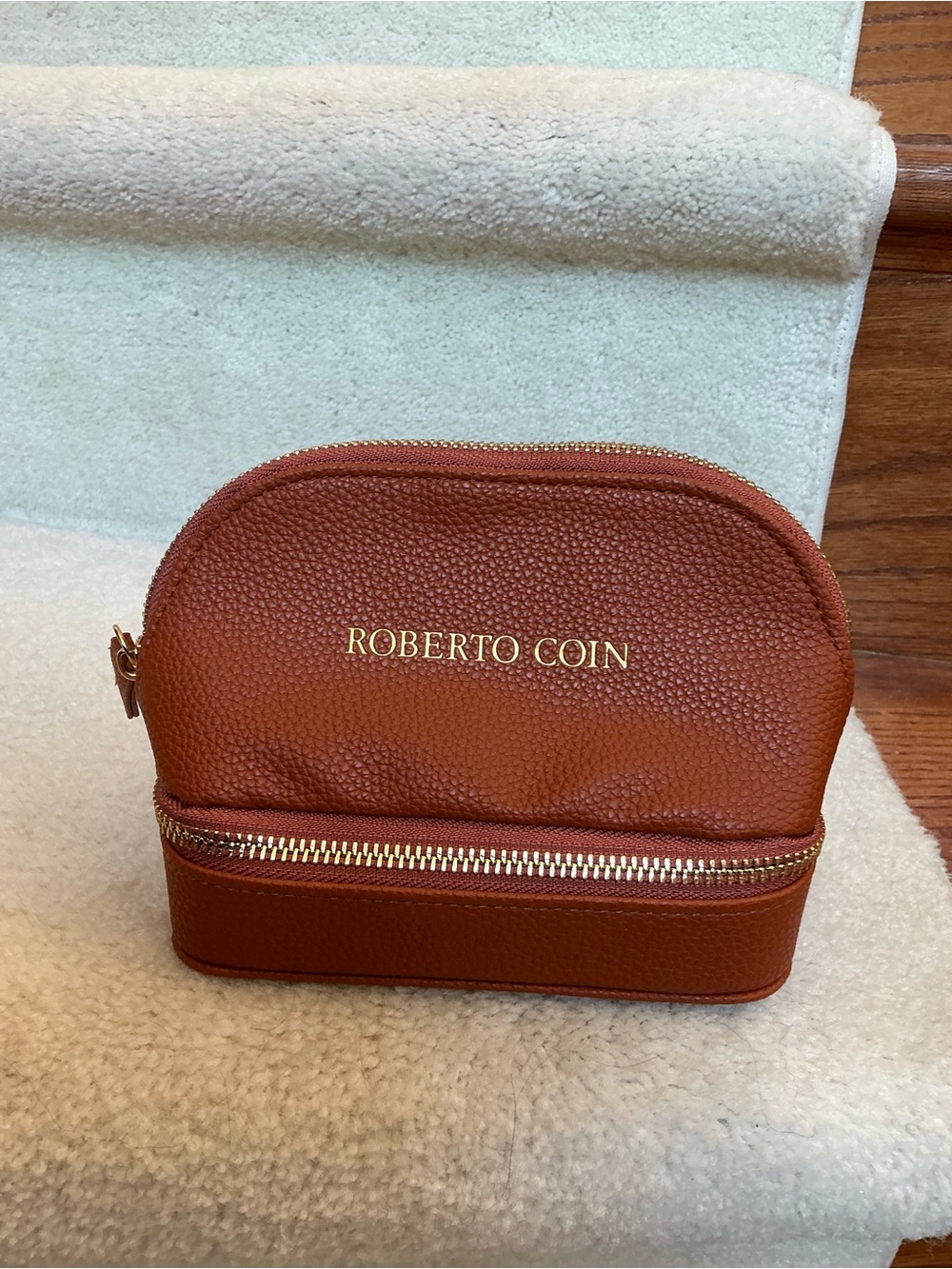 BRAND NEW DESIGNER ROBERTO COIN BROWN LEATHER PEBBLED JEWELRY CASE BAG